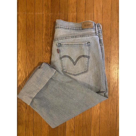 Levis 515 Capri Jeans Women's Blue Denim  Cuffed Light Wash Sz 6 Red Tab - Picture 1 of 8